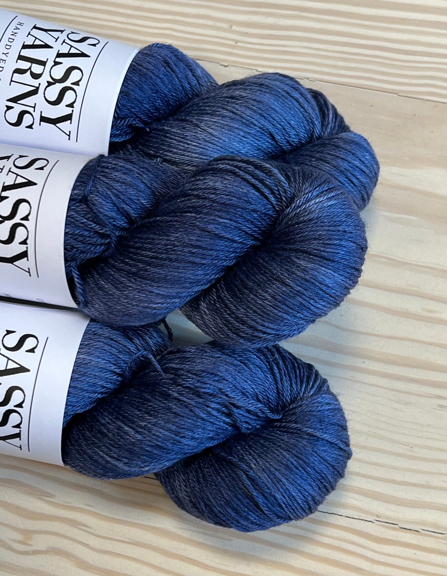 Merino Silk 400 - Navy - View 2