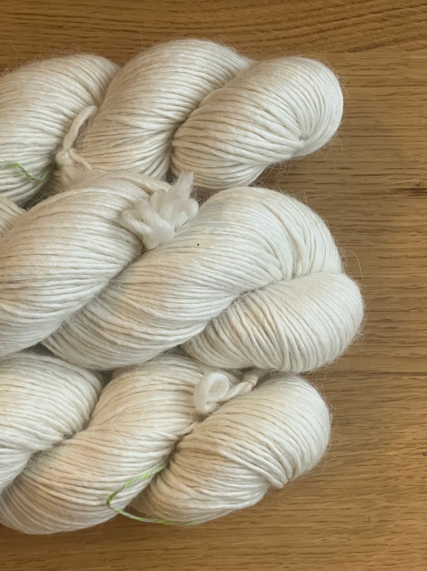 Singles DK - Ufarvet