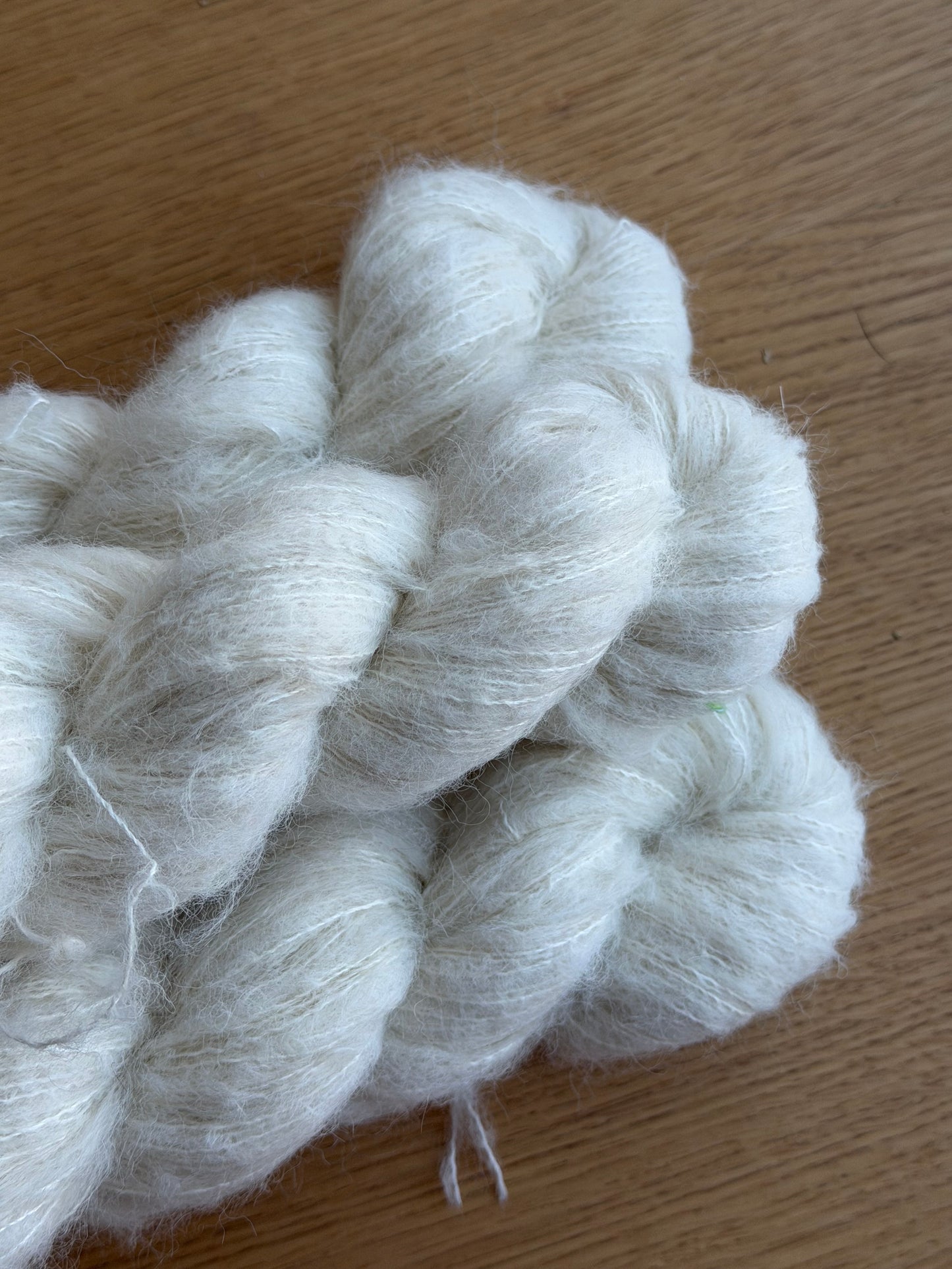 Suri Silk 300 - Ufarvet