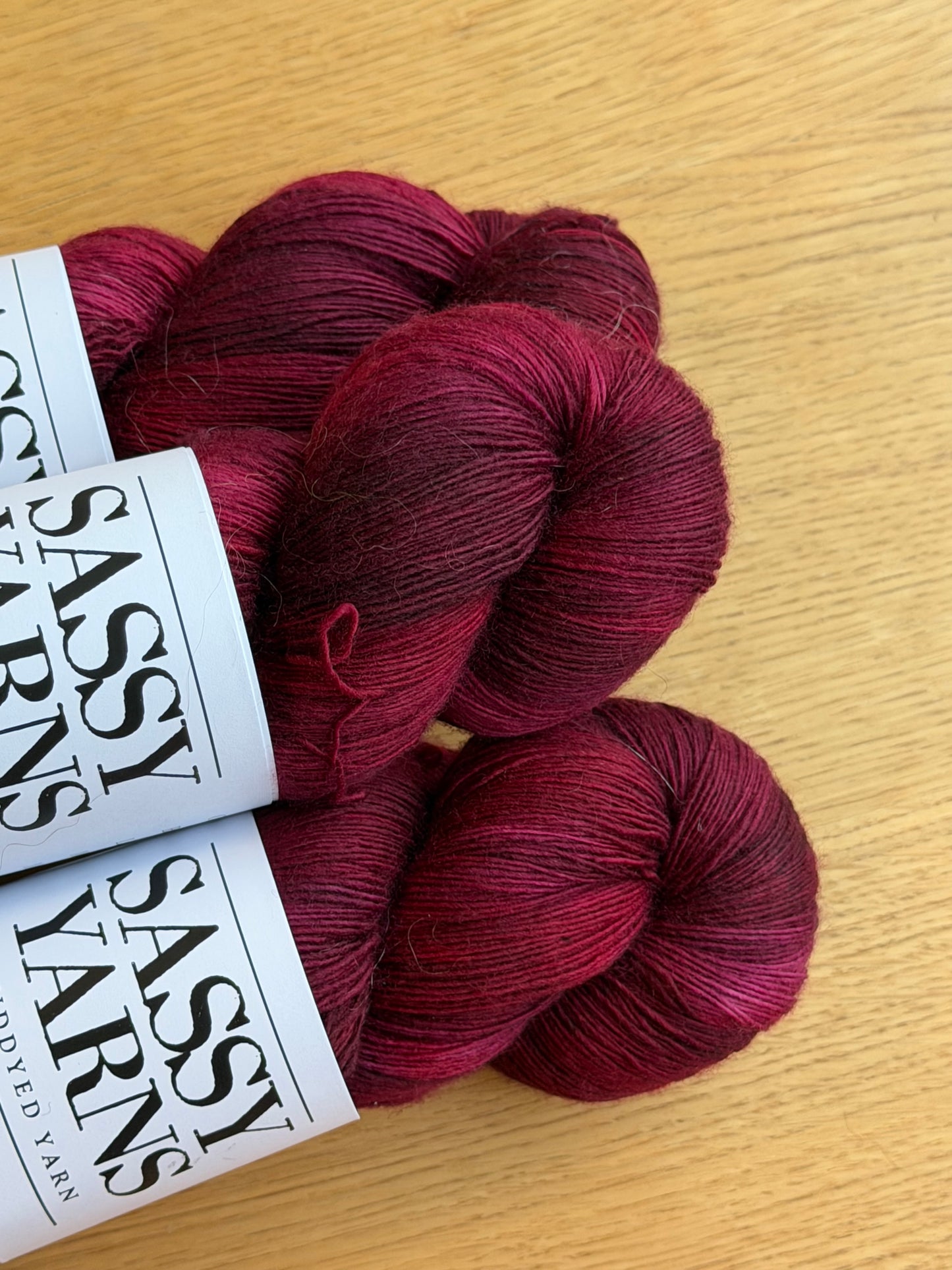 Singles Lace 800 - Rødvin