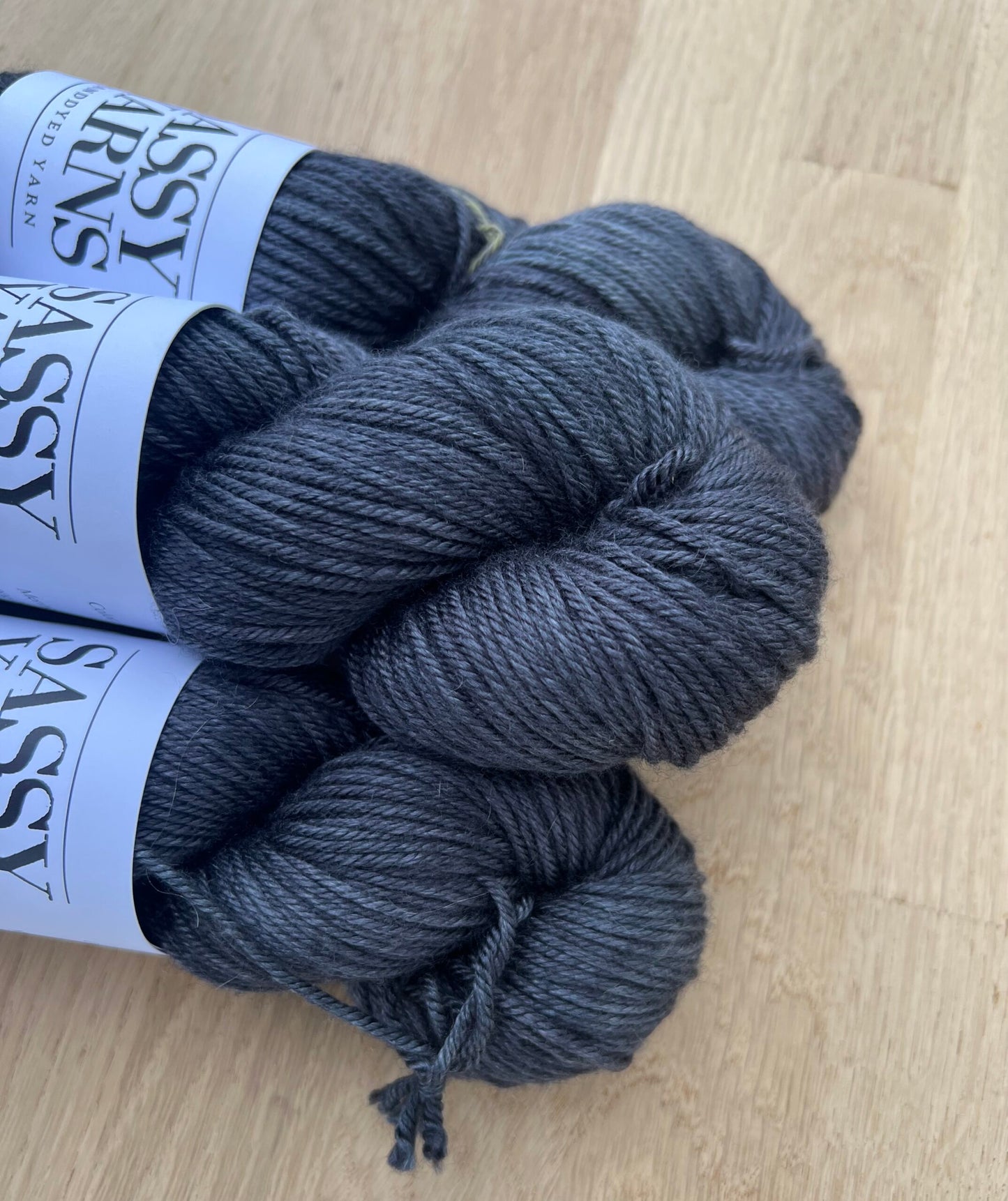 Merino Silk DK - Koks - View 2