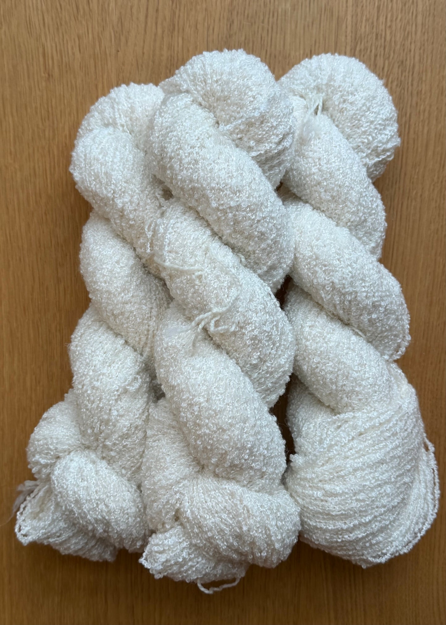 Silk Boucle - Ufarvet