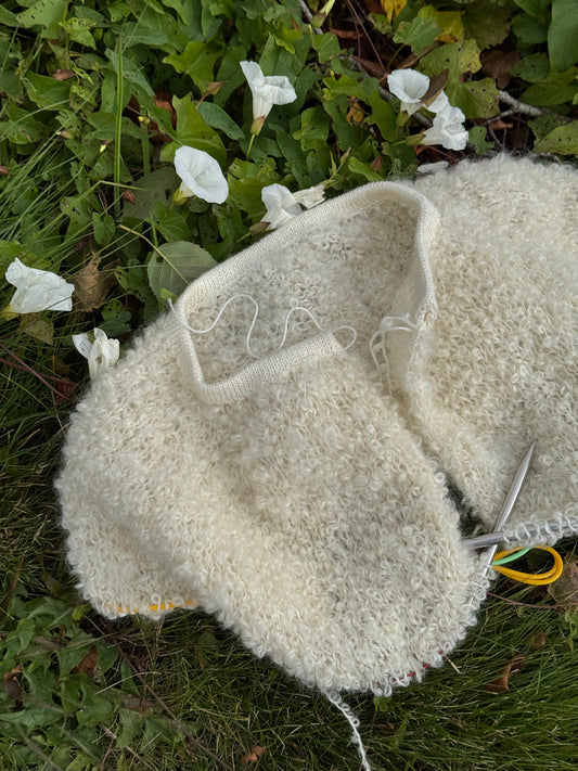 HEAD IN THE CLOUDS AF PURE KNIT AND PURL