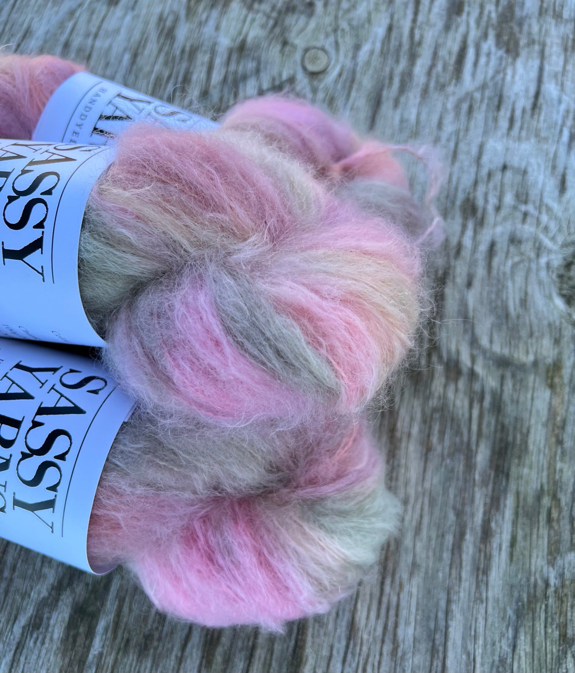 Chunky/fed Mohair - Tornerose - View 2