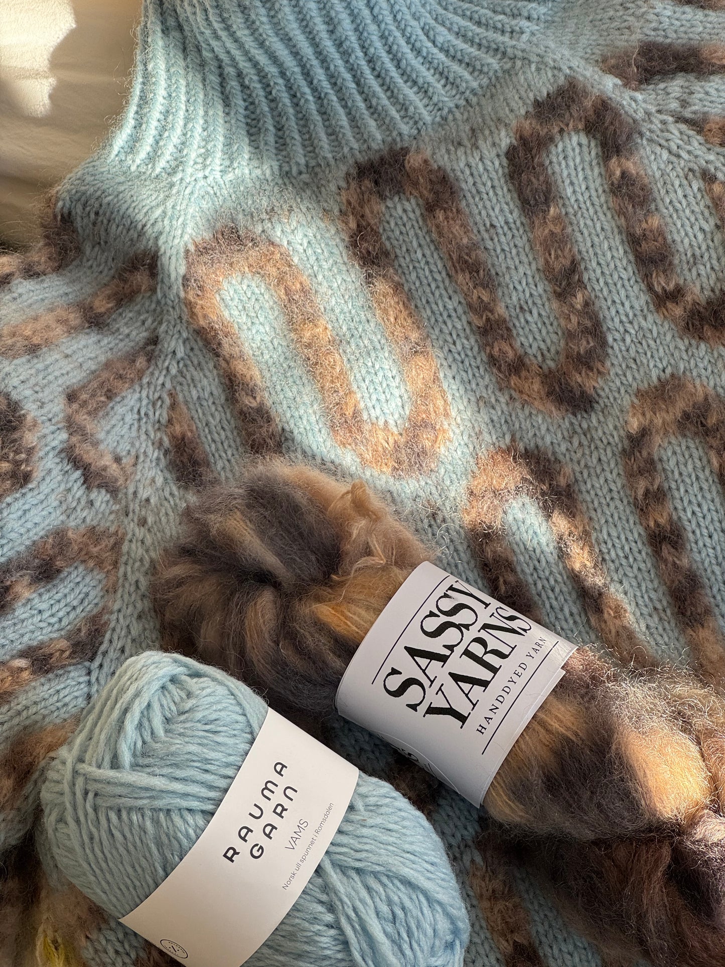 WAVE SWEATER AF SPEKTAKELSTRIK