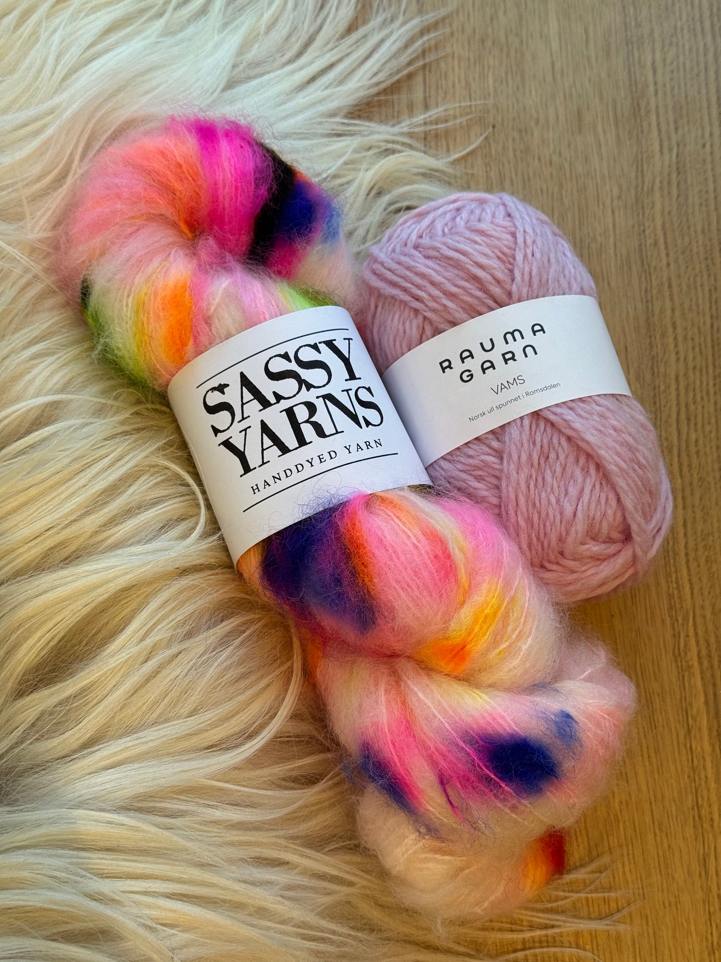 WAVE SWEATER AF SPEKTAKELSTRIK