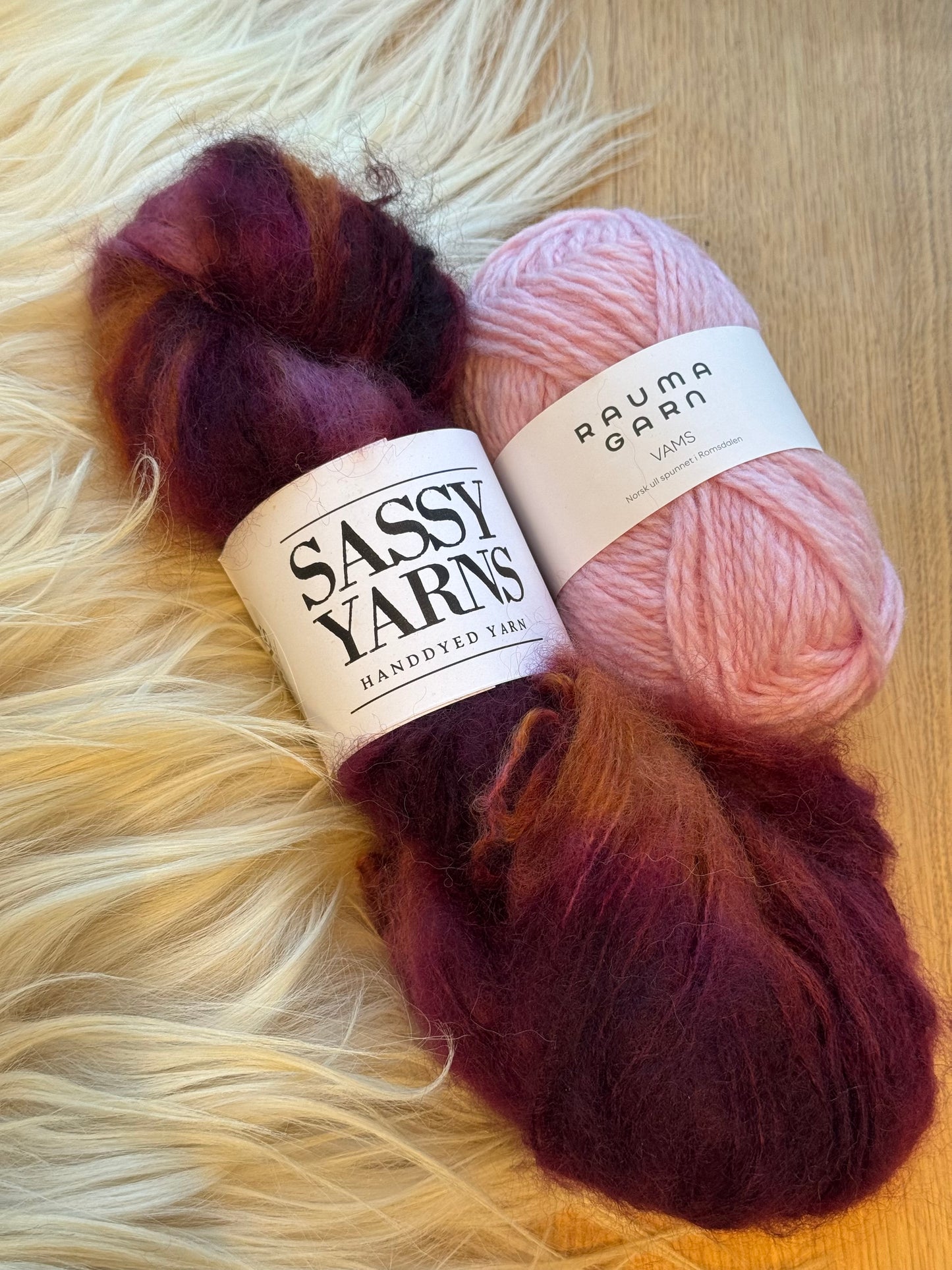 WAVE SWEATER AF SPEKTAKELSTRIK