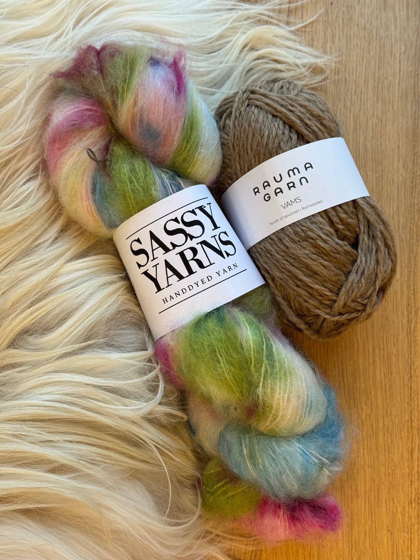 WAVE SWEATER AF SPEKTAKELSTRIK