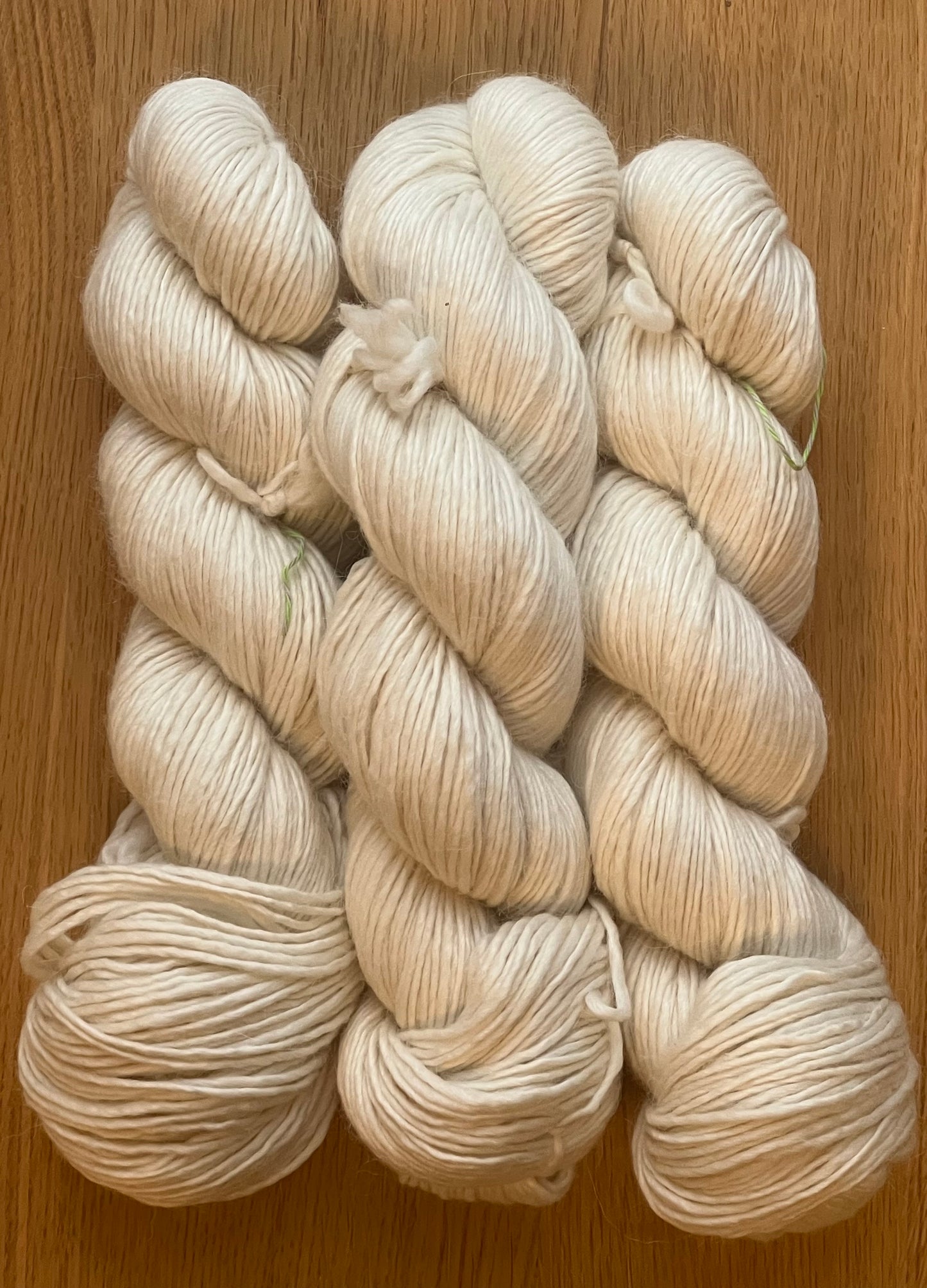 Singles DK - Ufarvet