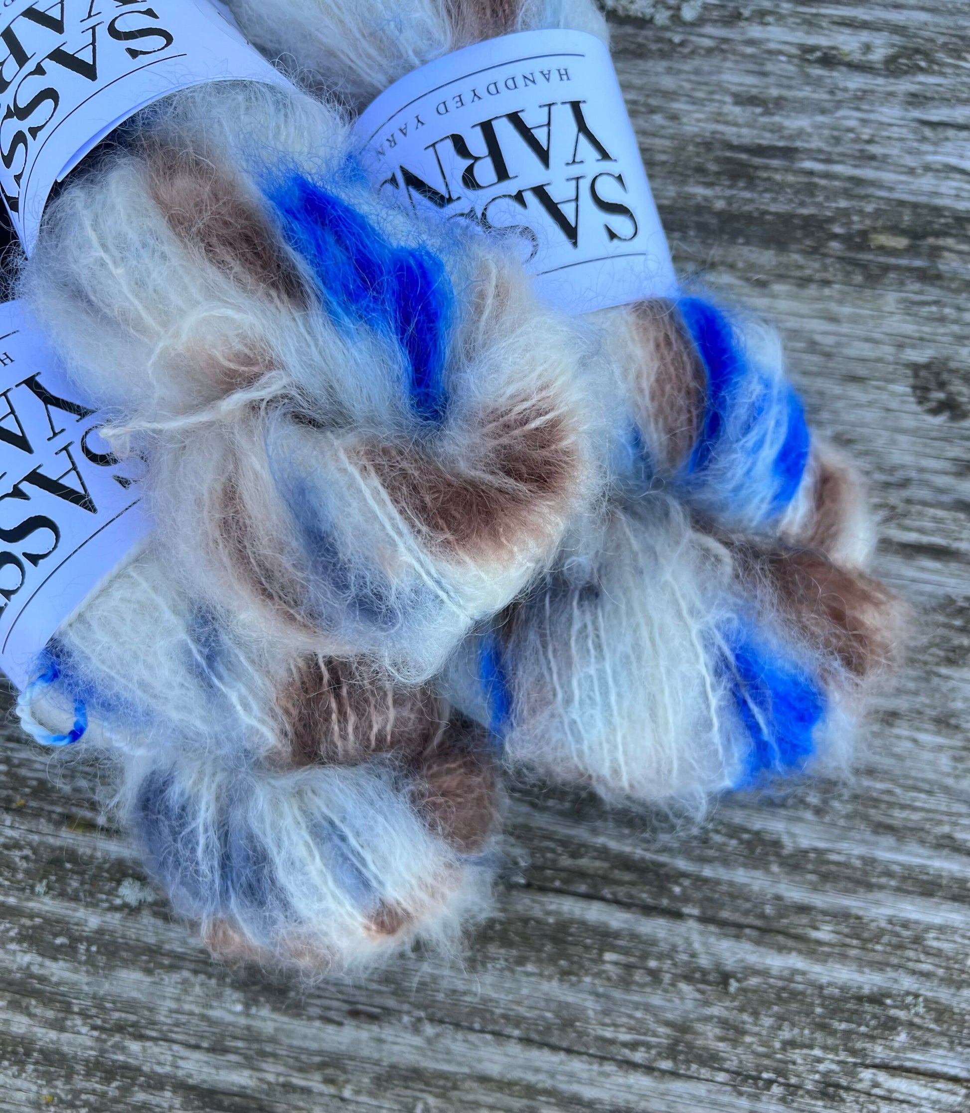 Chunky/fed Mohair - Globus - View 2