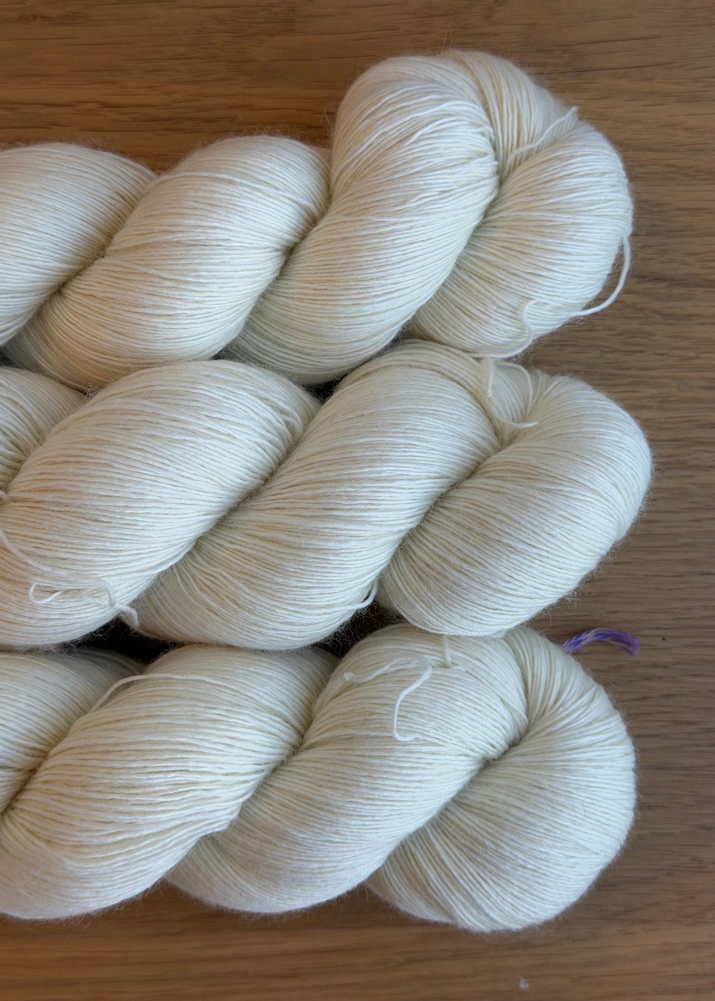 Singles lace 800 - ufarvet
