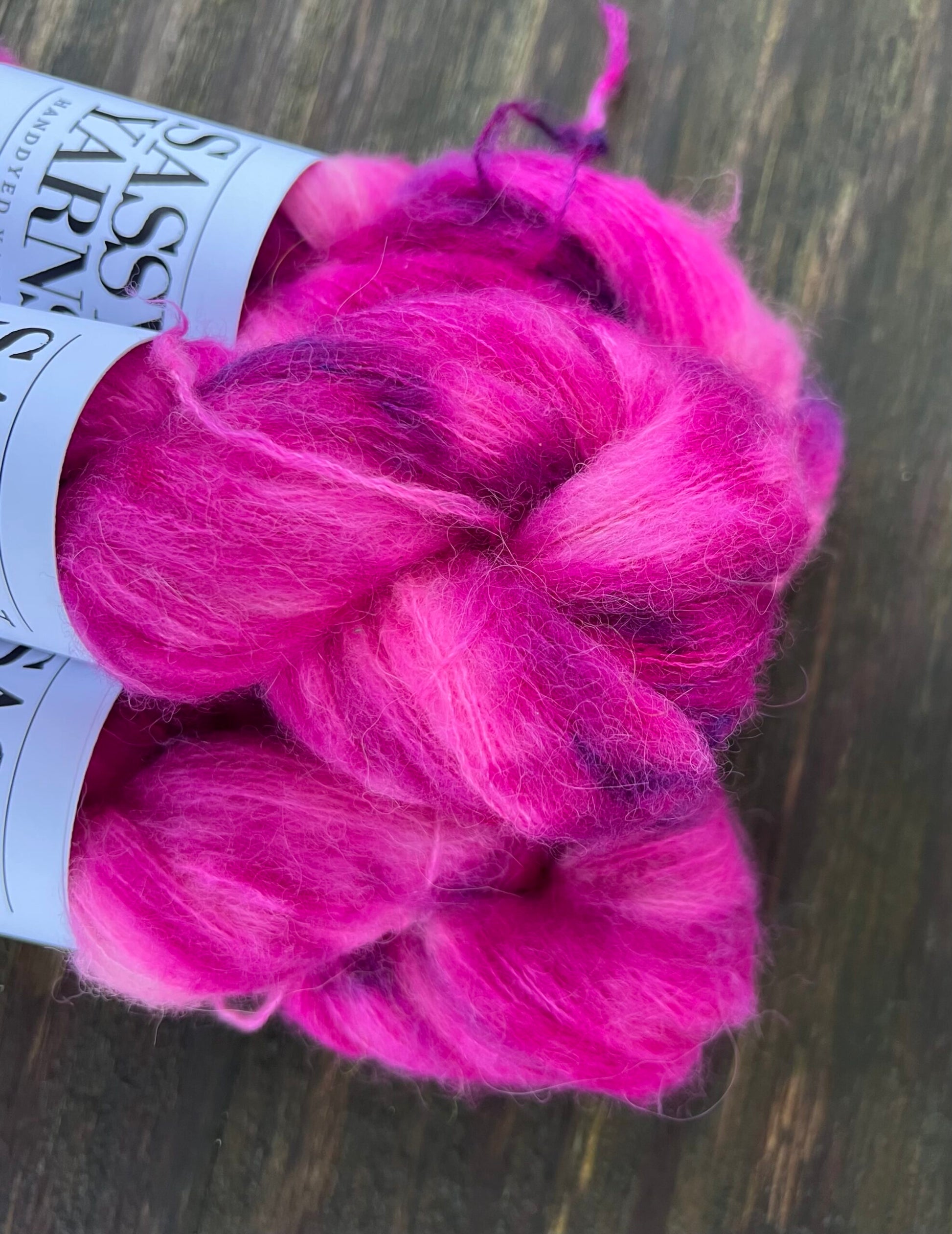 Lux Fluff - Magenta - View 2