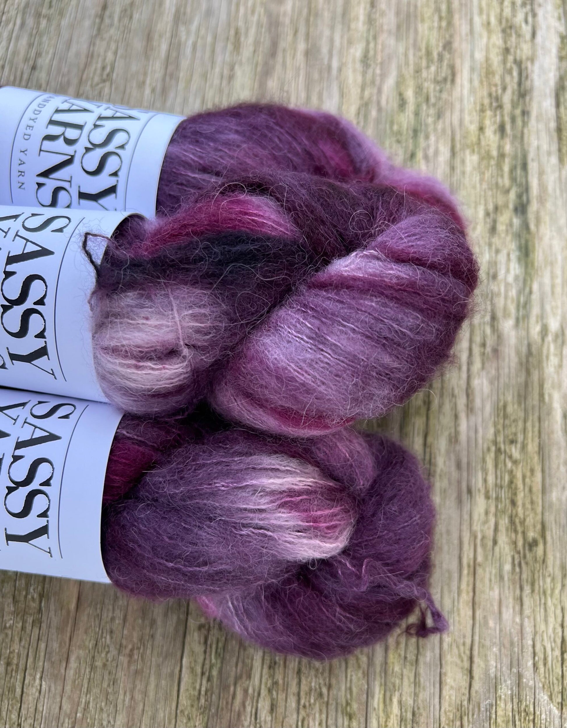 Lux Fluff - Auberginer - View 2